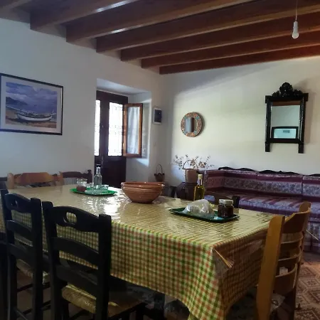 Agroikia * Leonídion